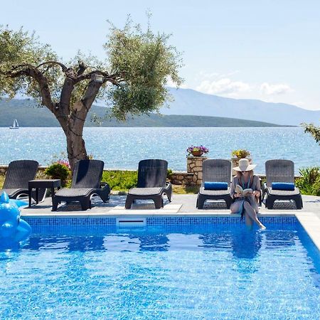 Agni Suites Nikiana Exterior foto
